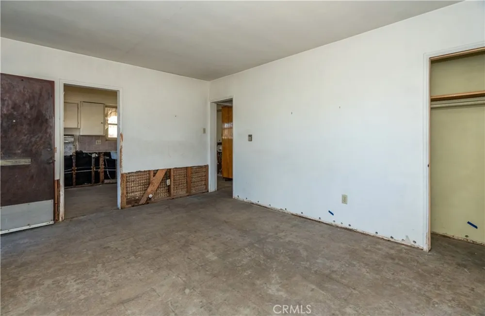 16023 S Manhattan Place Gardena, CA 90247