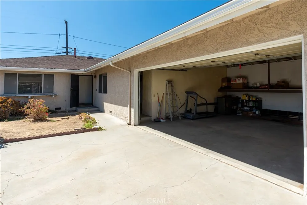 16023 S Manhattan Place Gardena, CA 90247