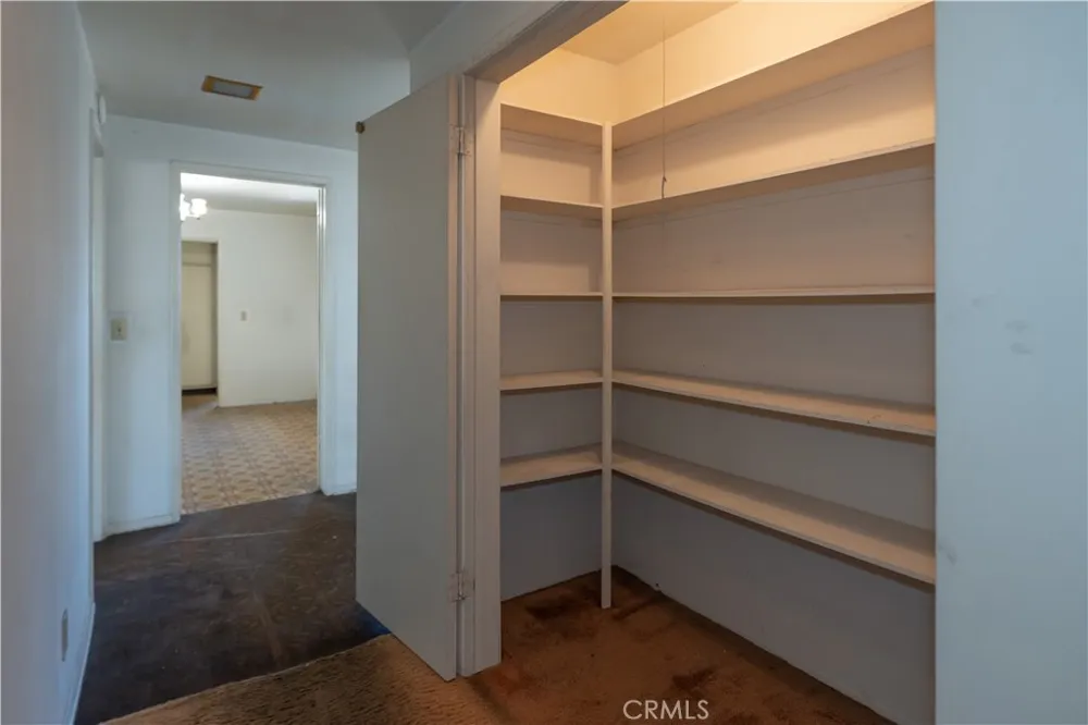 16023 S Manhattan Place Gardena, CA 90247