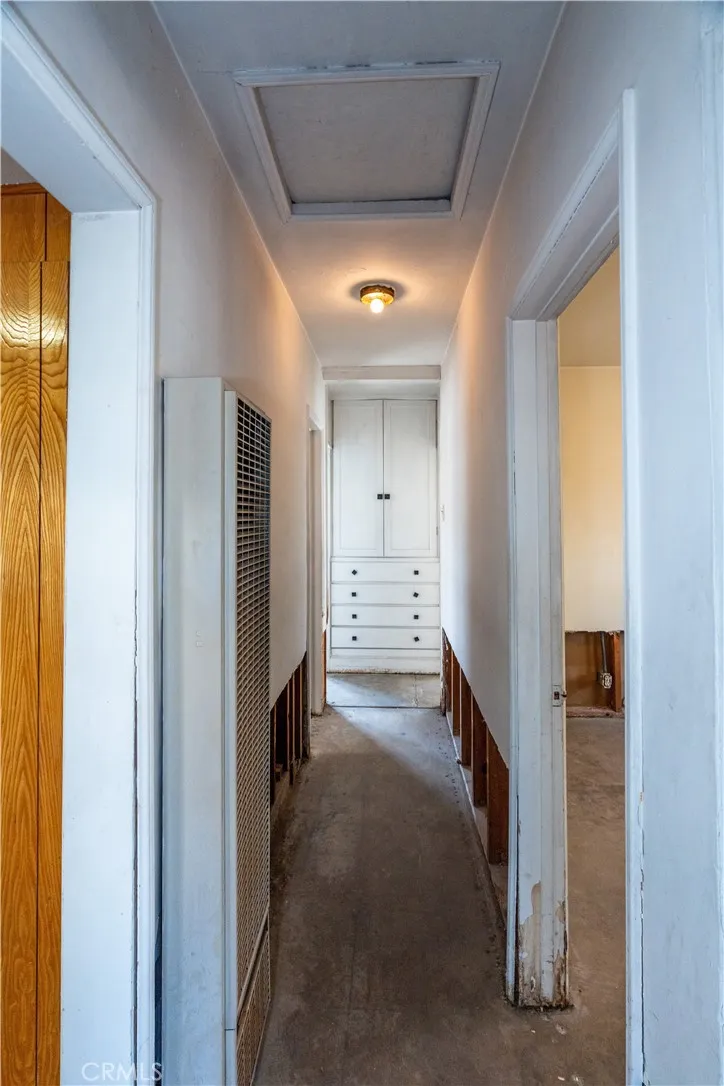 16023 S Manhattan Place Gardena, CA 90247