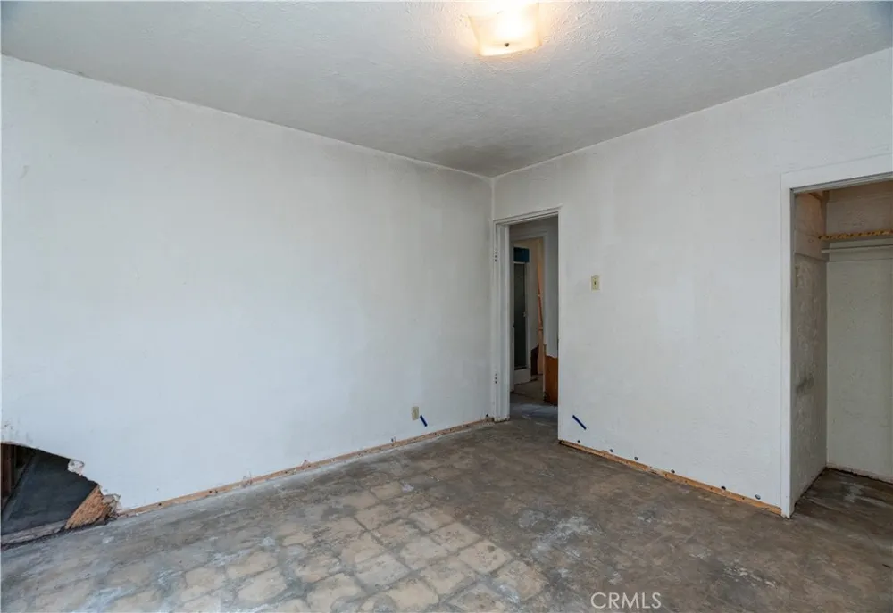 16023 S Manhattan Place Gardena, CA 90247