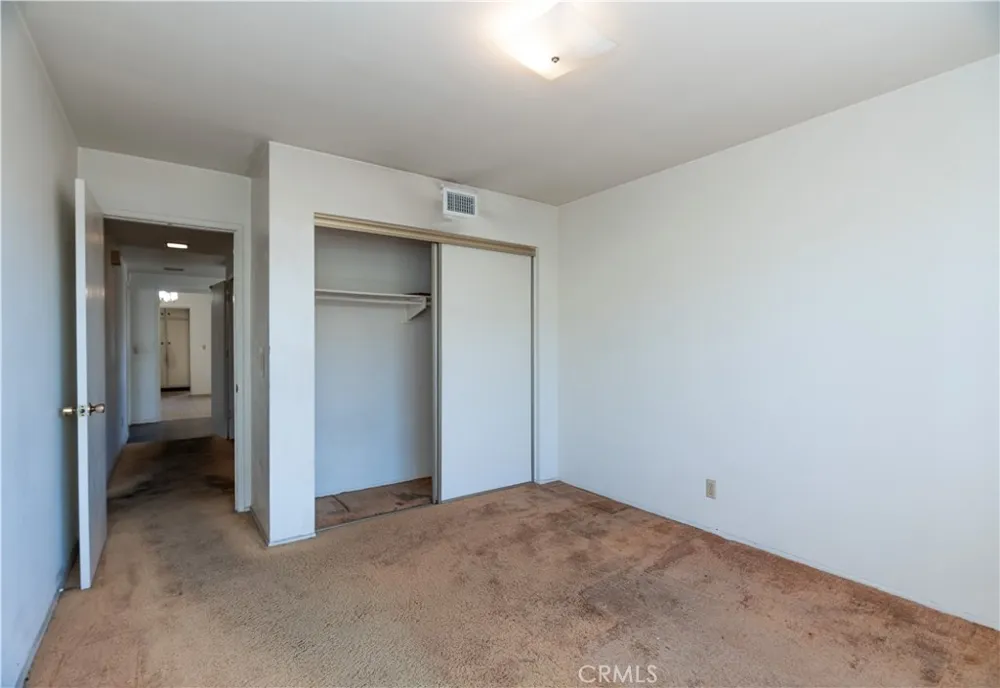 16023 S Manhattan Place Gardena, CA 90247