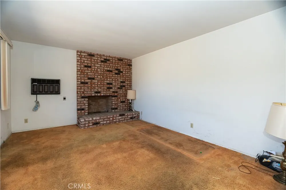 16023 S Manhattan Place Gardena, CA 90247