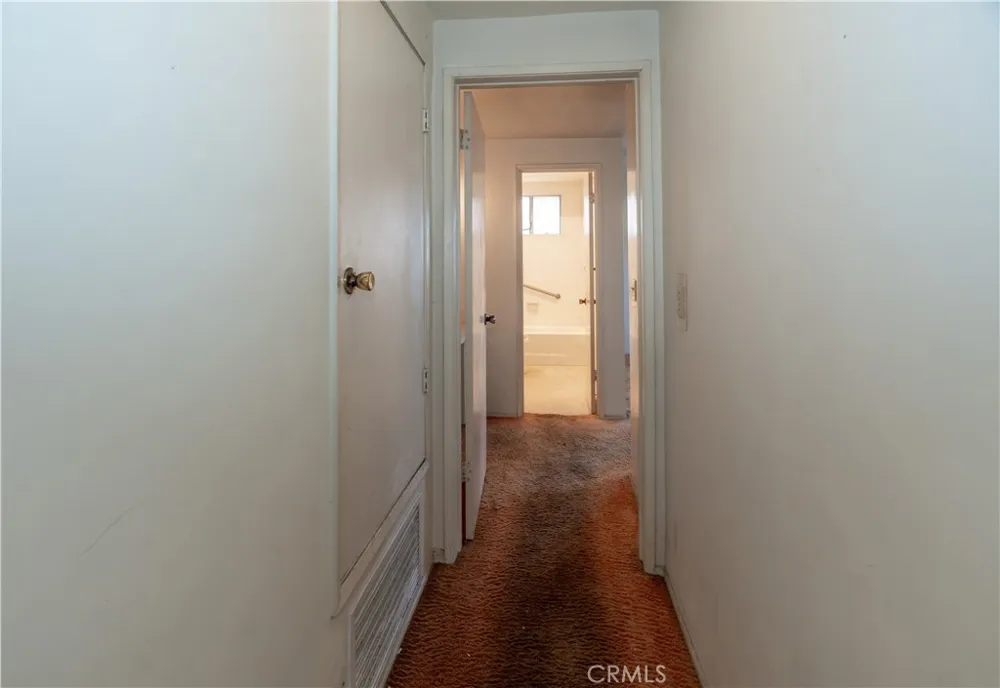 16023 S Manhattan Place Gardena, CA 90247