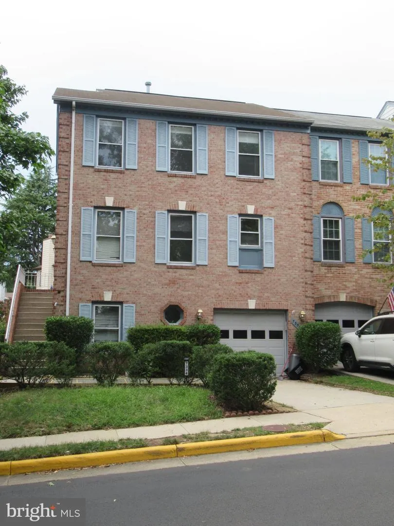 7334 MALLORY LANE Kingstowne, VA 22315