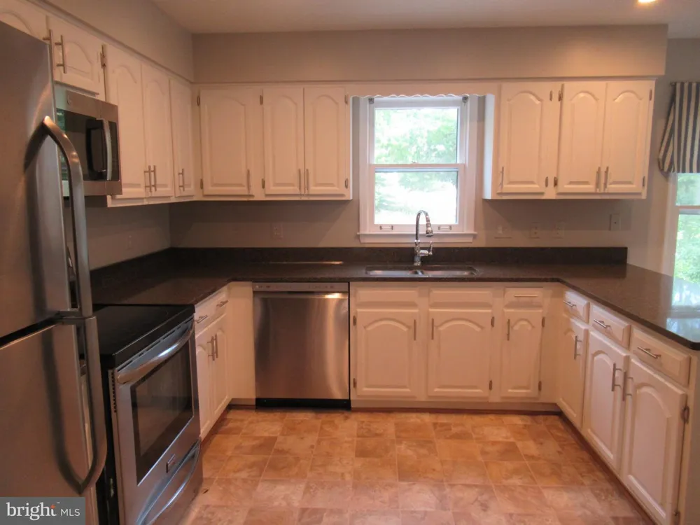 7334 MALLORY LANE Kingstowne, VA 22315