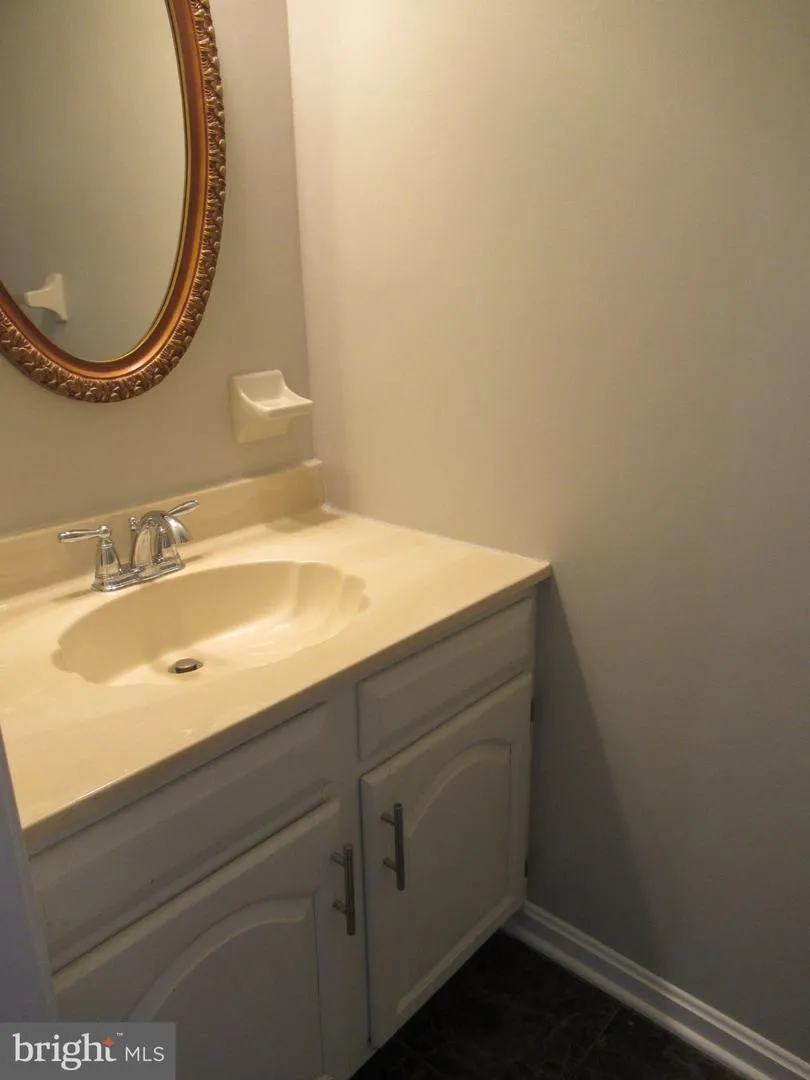 7334 MALLORY LANE Kingstowne, VA 22315