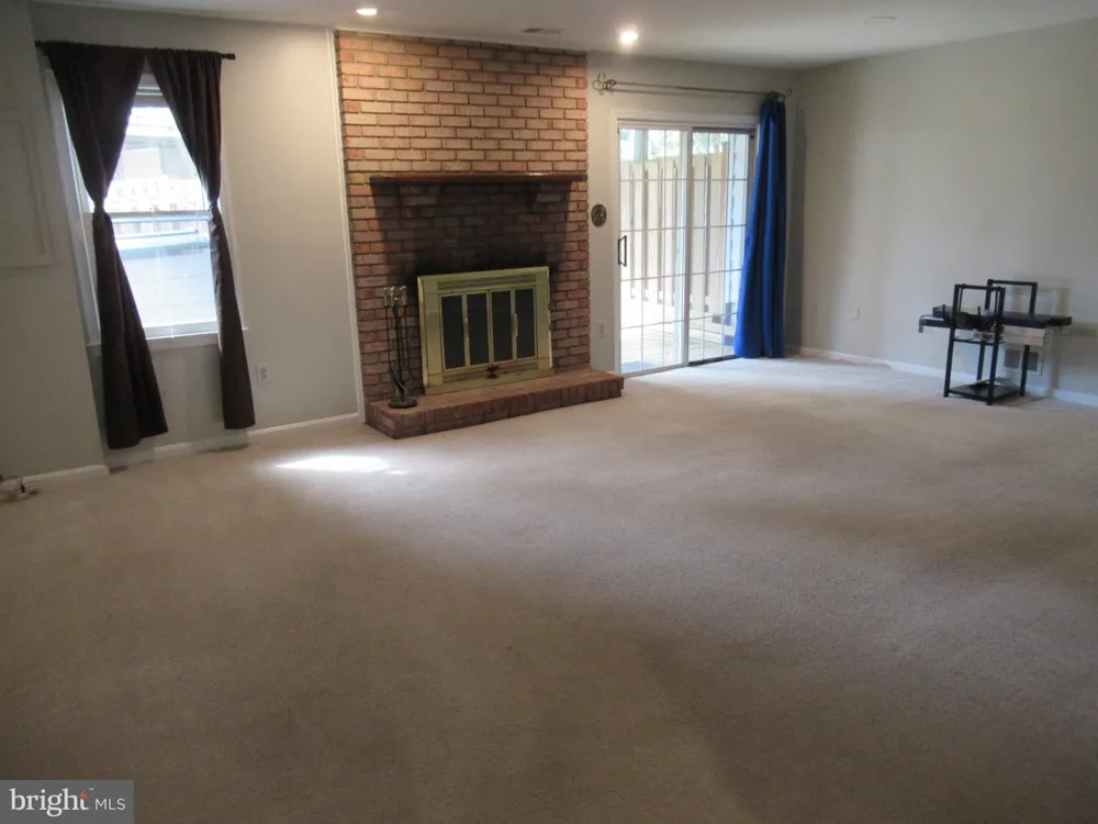 7334 MALLORY LANE Kingstowne, VA 22315