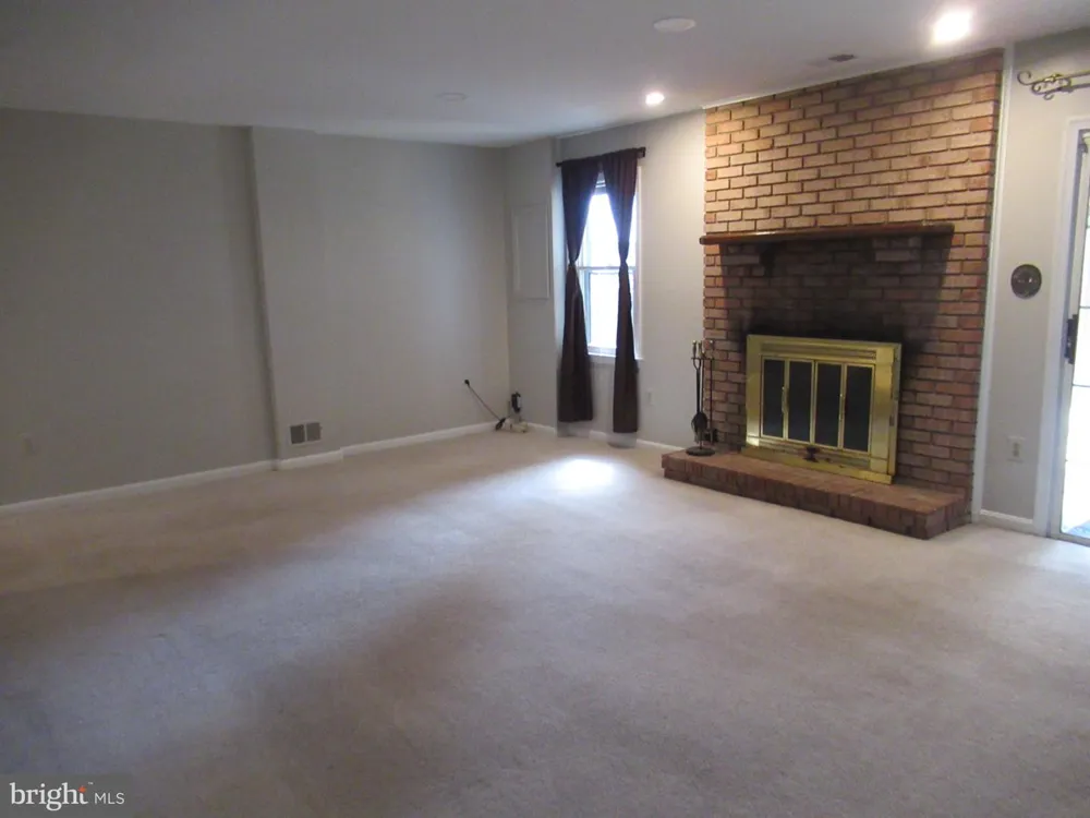 7334 MALLORY LANE Kingstowne, VA 22315