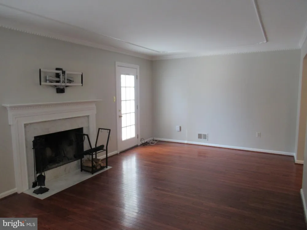 7334 MALLORY LANE Kingstowne, VA 22315