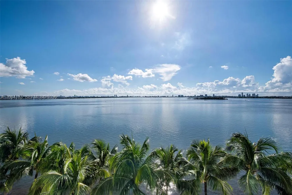 665 NE 25th St #403 Miami, FL 33137
