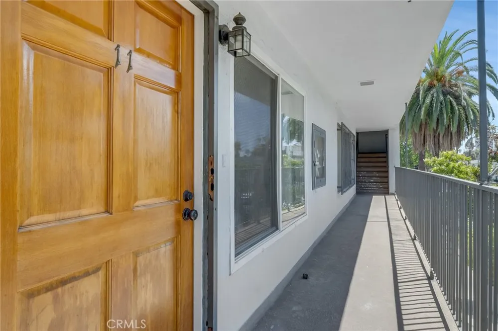 801 E 1st Street #111 Long Beach, CA 90802