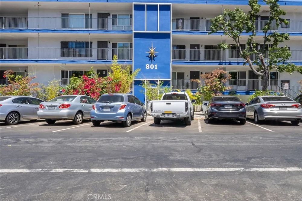 801 E 1st Street #111 Long Beach, CA 90802
