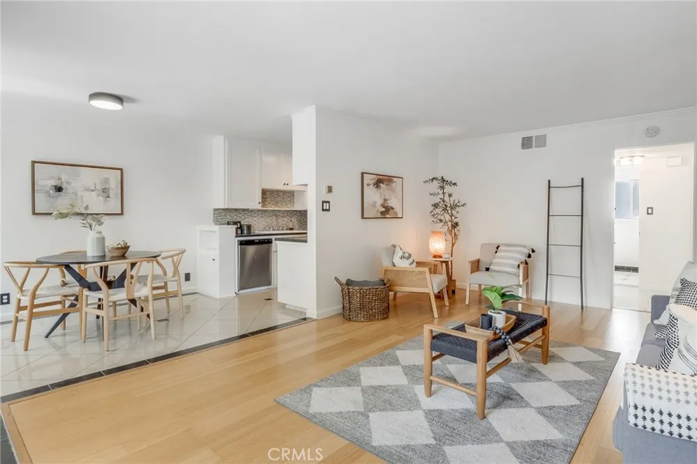 801 E 1st Street #111 Long Beach, CA 90802
