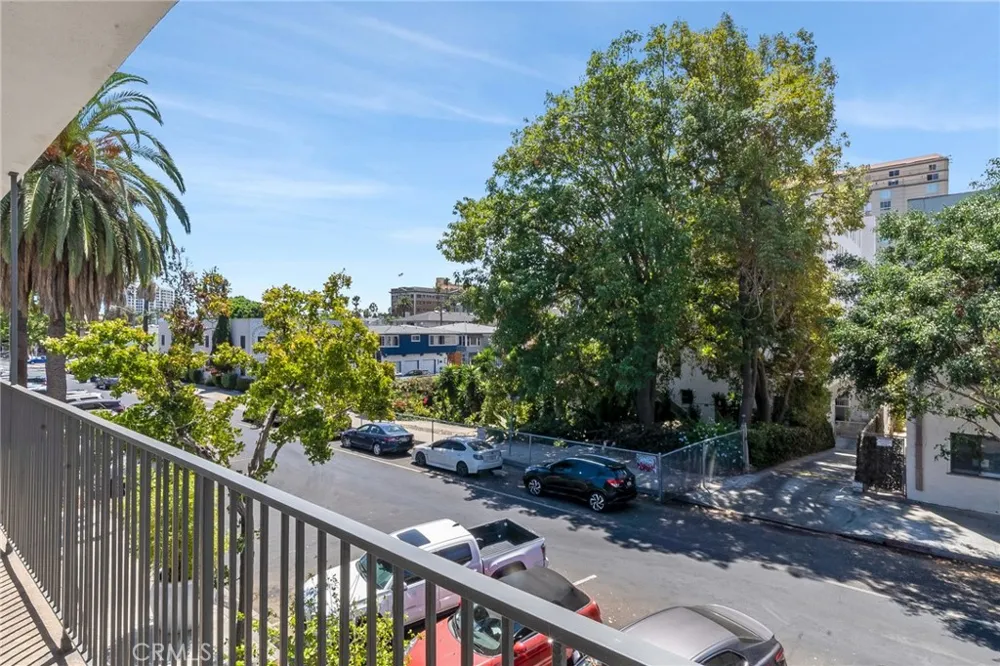 801 E 1st Street #111 Long Beach, CA 90802