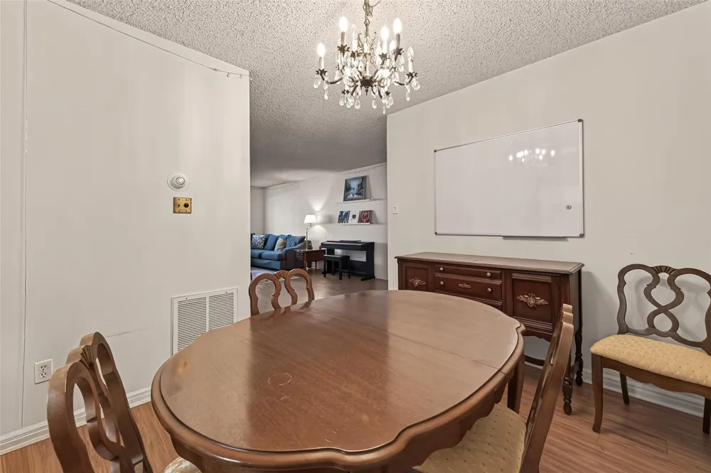 2701 Bellefontaine Street #B4 Houston, TX 77025