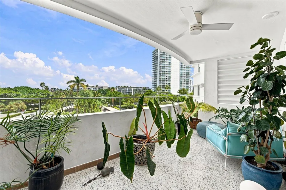 16 Island Ave #4E Miami Beach, FL 33139