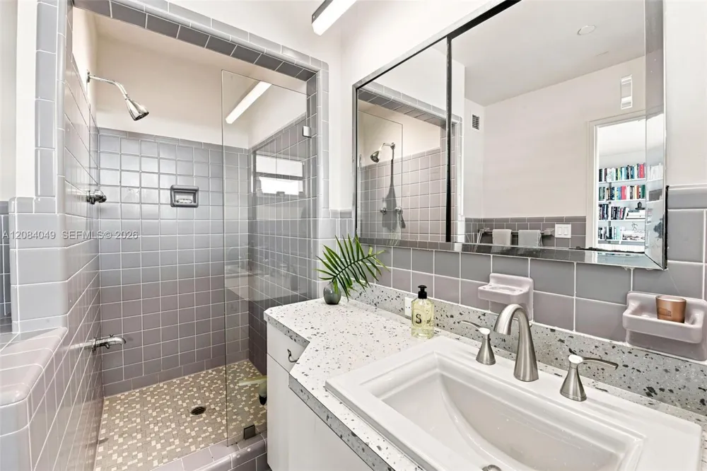 16 Island Ave #4E Miami Beach, FL 33139