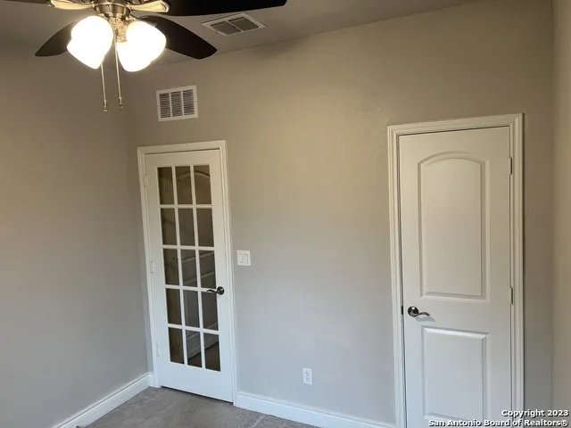 105 ESSLEMONT Boerne, TX 78015