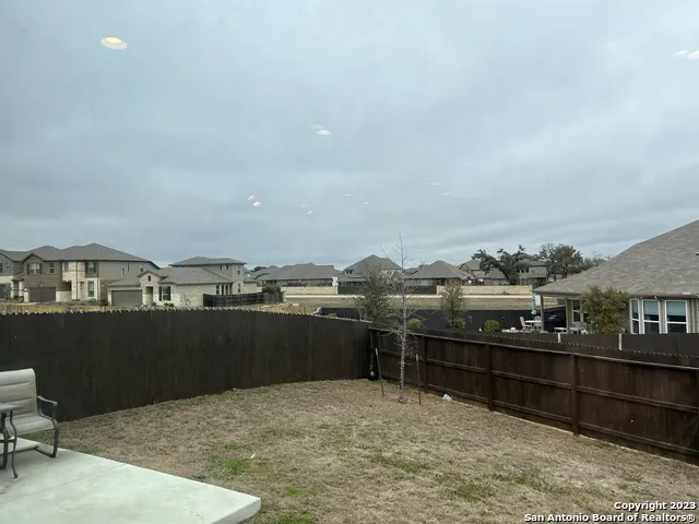 105 ESSLEMONT Boerne, TX 78015