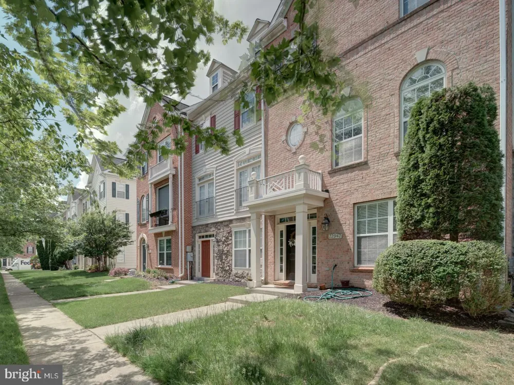22942 ROSE QUARTZ SQUARE Brambleton, VA 20148