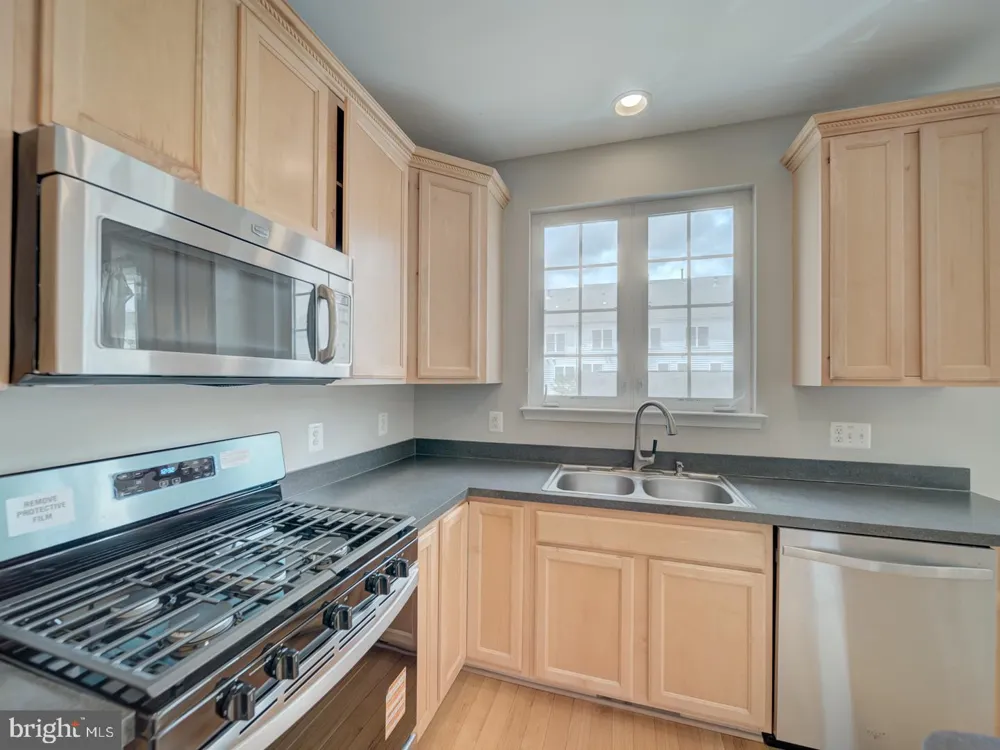 22942 ROSE QUARTZ SQUARE Brambleton, VA 20148