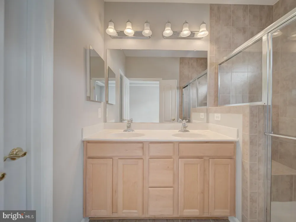 22942 ROSE QUARTZ SQUARE Brambleton, VA 20148