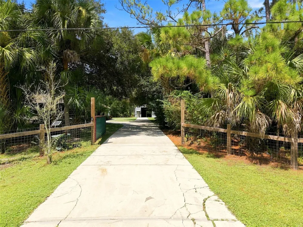 5795 SALFORD BOULEVARD North Port, FL 34286