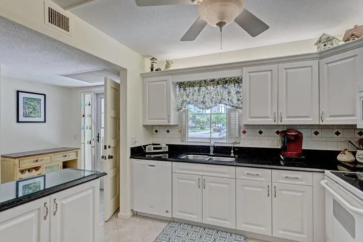 1201 SUGAR SANDS BOULEVARD #3 Singer Island, FL 33404