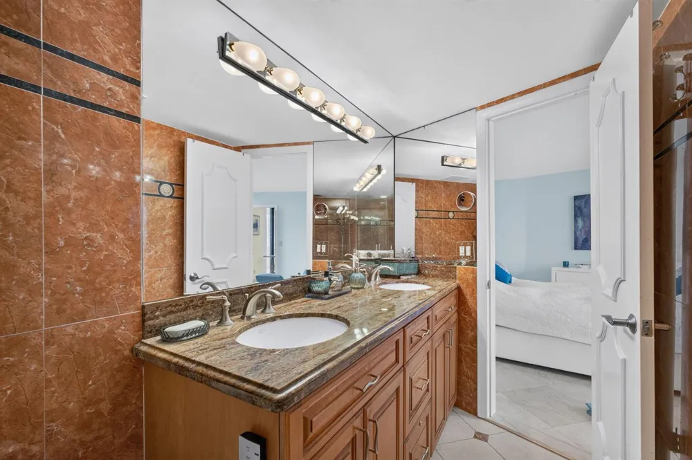 2800 OCEAN DRIVE #A-10D Singer Island, FL 33404