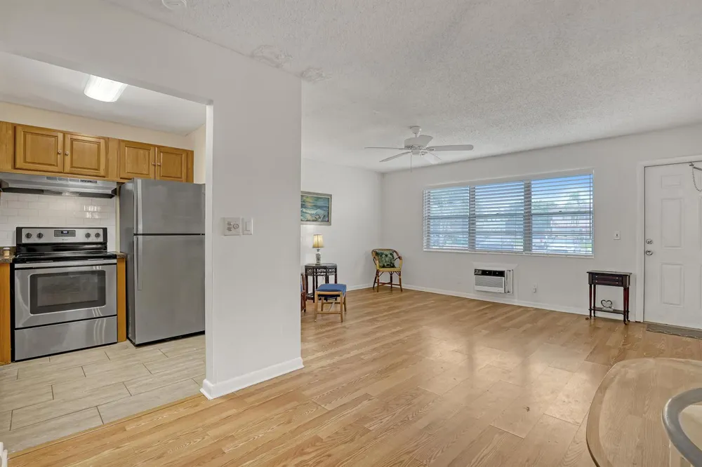 171 Norwich H West Palm Beach, FL 33417