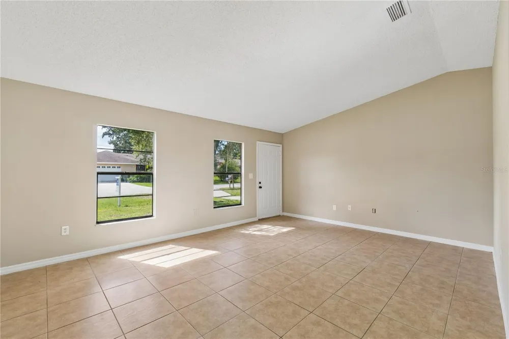648 FLORIDIAN DRIVE Kissimmee, FL 34758