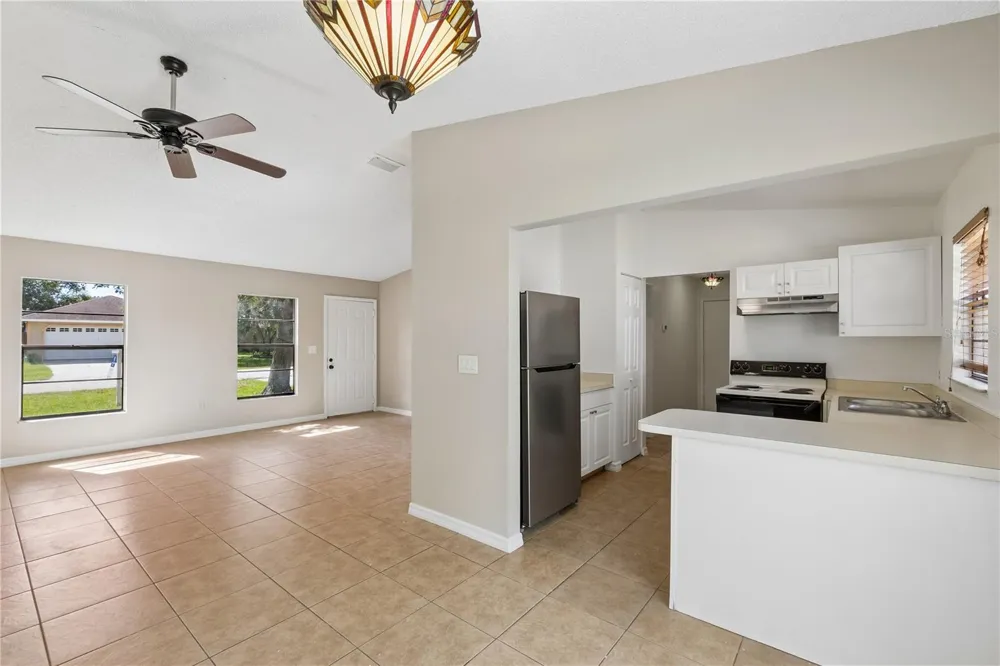 648 FLORIDIAN DRIVE Kissimmee, FL 34758
