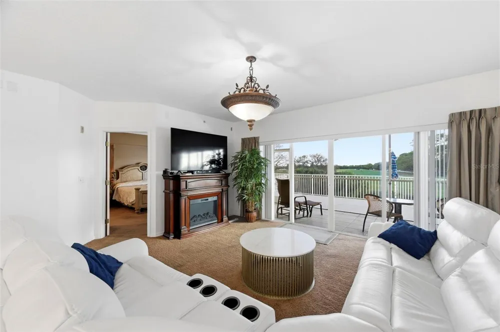 1200 COUNTRY CLUB DRIVE #2106 Largo, FL 33771