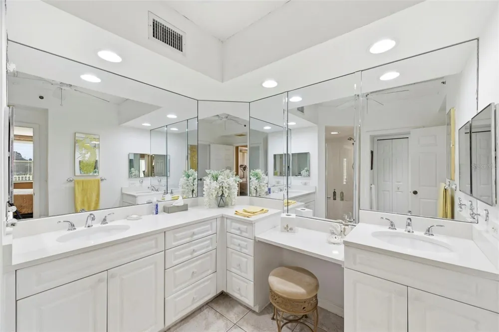 1200 COUNTRY CLUB DRIVE #2106 Largo, FL 33771