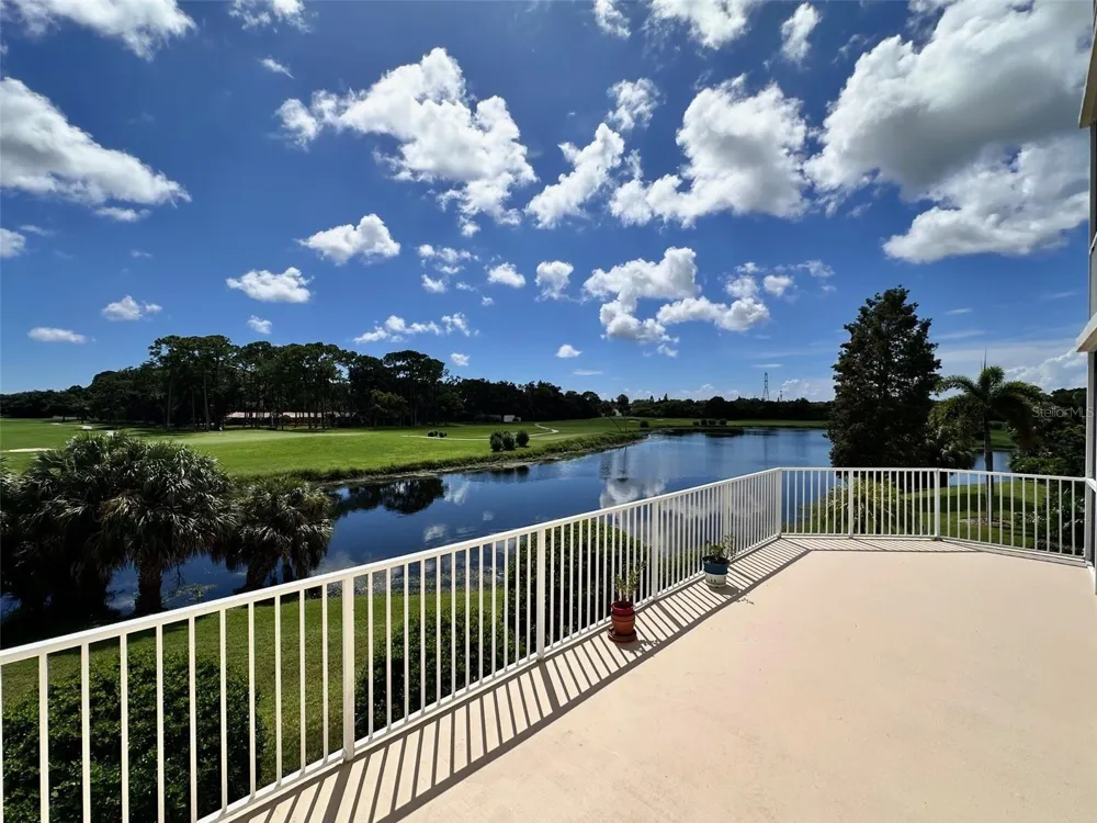 1200 COUNTRY CLUB DRIVE #2106 Largo, FL 33771