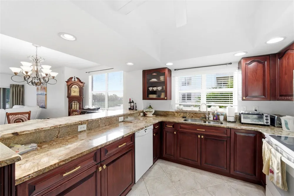1200 COUNTRY CLUB DRIVE #2106 Largo, FL 33771