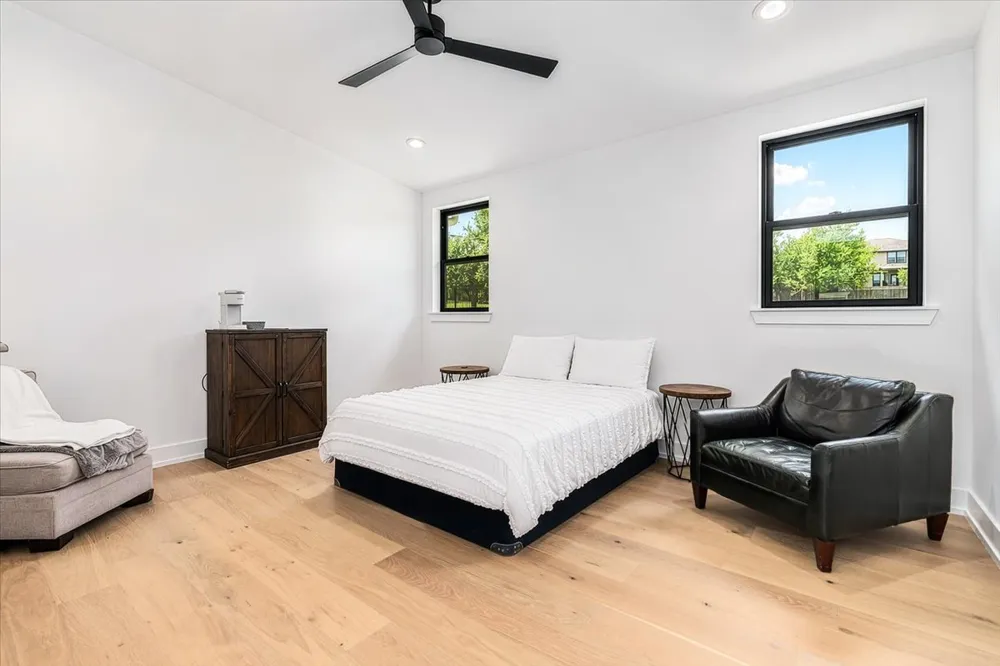 9600 Stratus Drive Dripping Springs, TX 78620