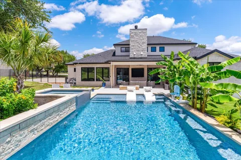 9600 Stratus Drive