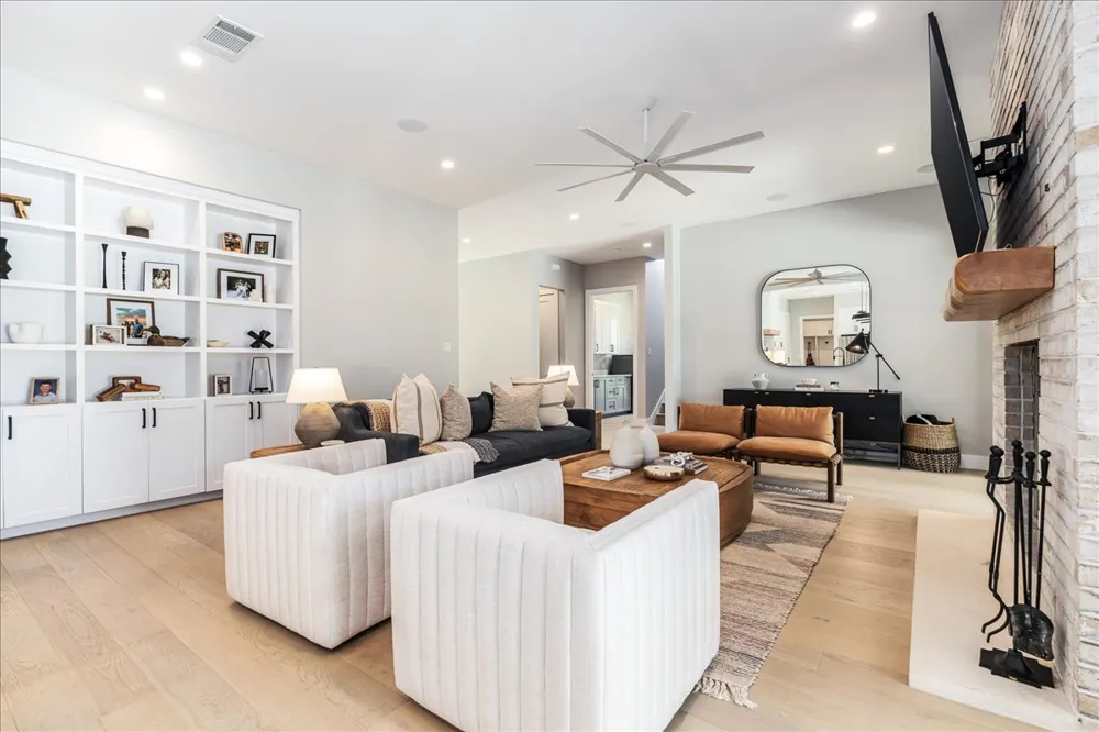 9600 Stratus Drive Dripping Springs, TX 78620