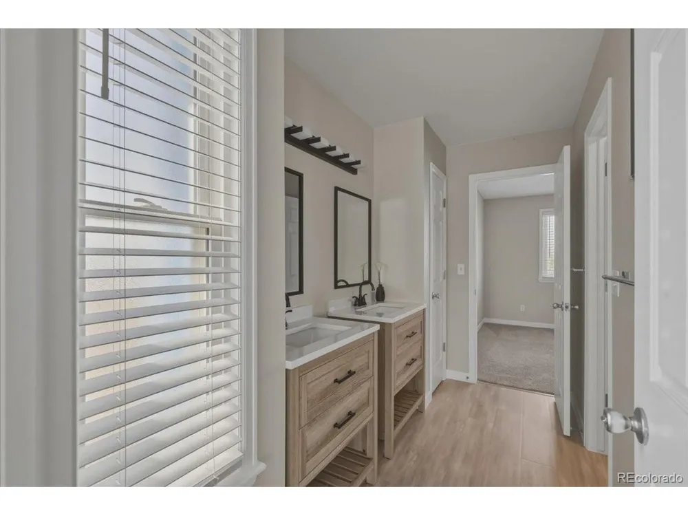 19333 E Prentice Place Centennial, CO 80015