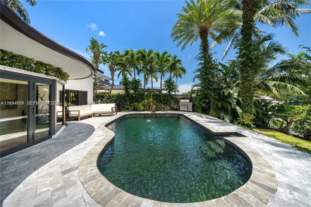 1160 NE 91st St Miami, FL 33138