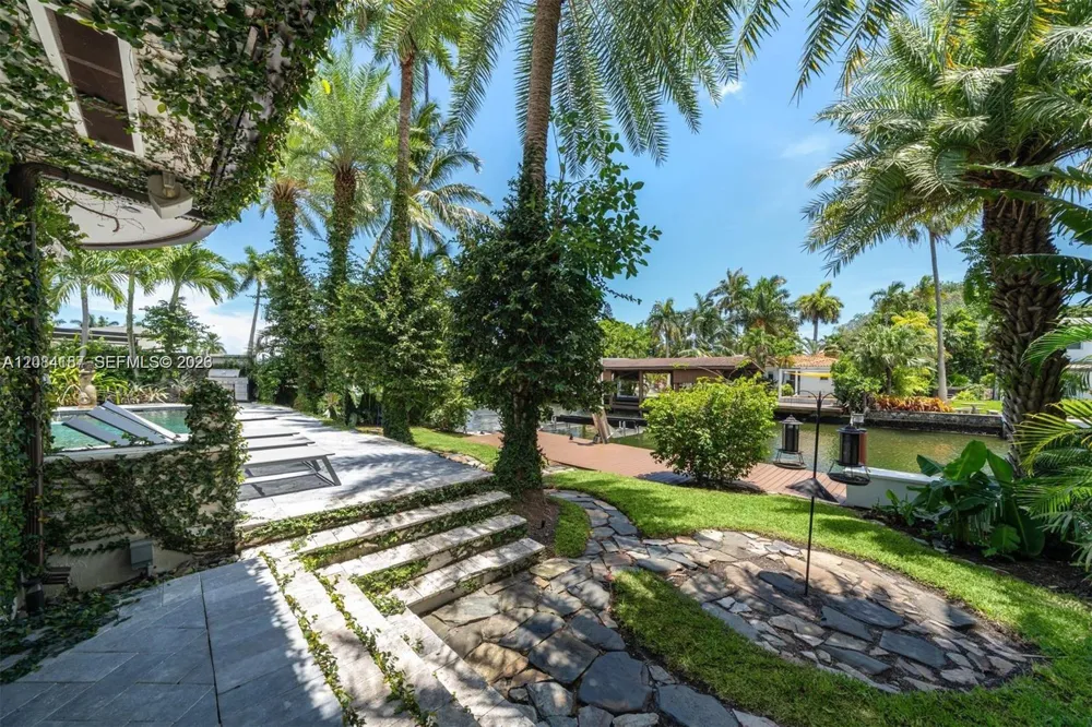 1160 NE 91st St Miami, FL 33138