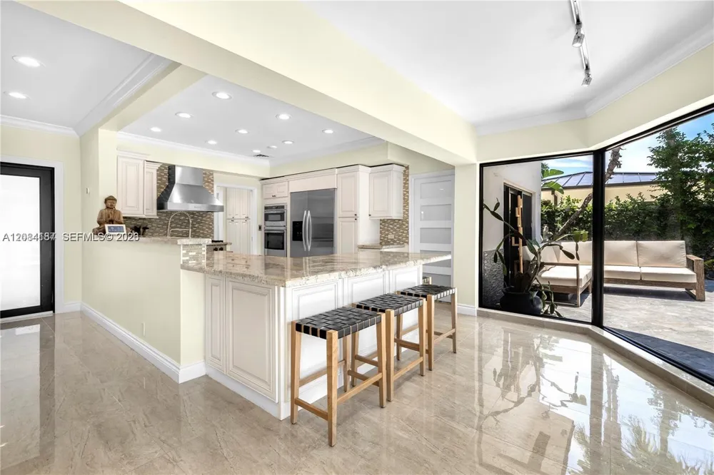 1160 NE 91st St Miami, FL 33138