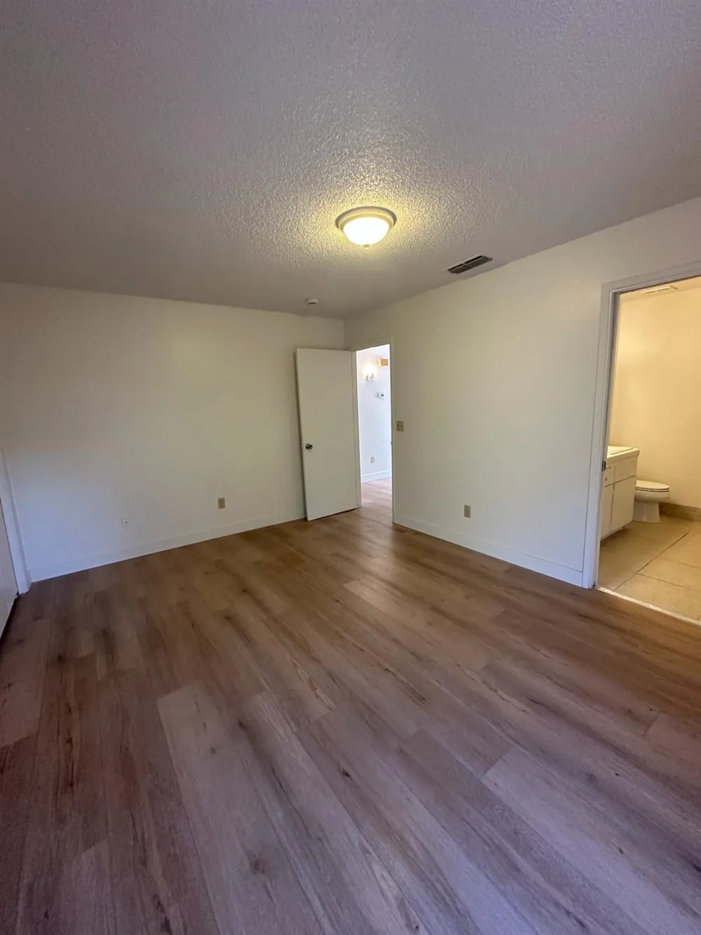 1108 Pierce Drive #101 Clovis, CA 93612