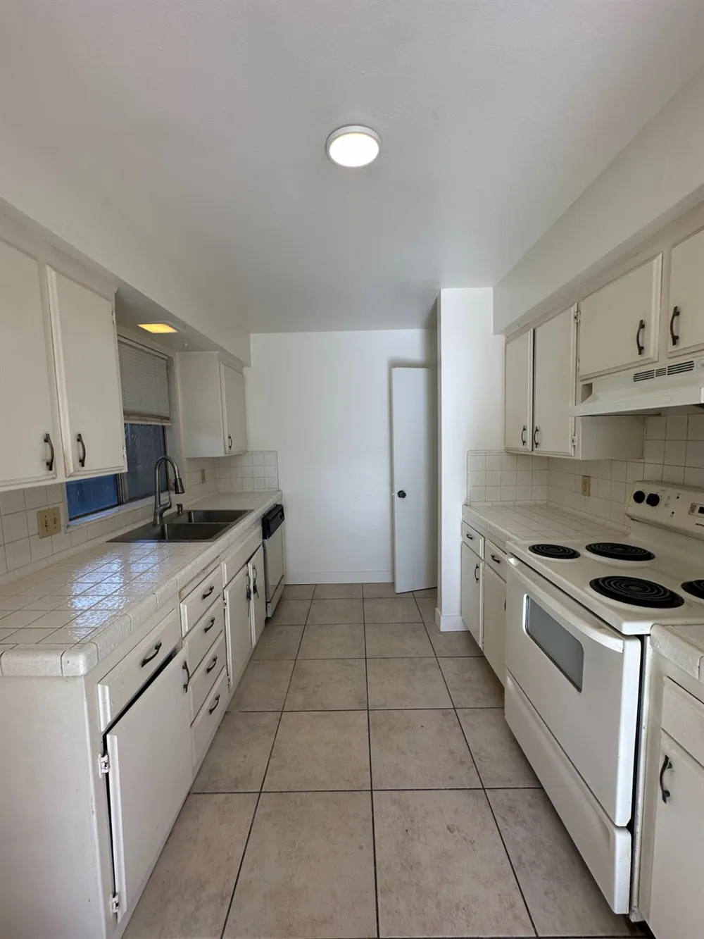 1108 Pierce Drive #101 Clovis, CA 93612