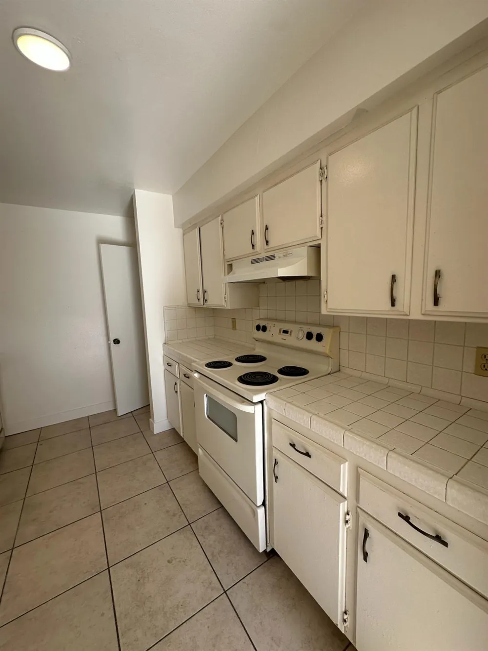 1108 Pierce Drive #101 Clovis, CA 93612