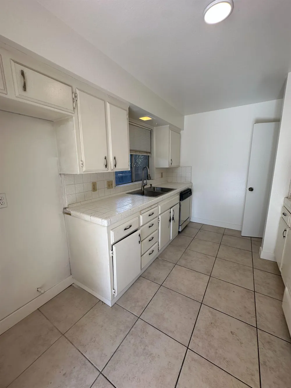 1108 Pierce Drive #101 Clovis, CA 93612