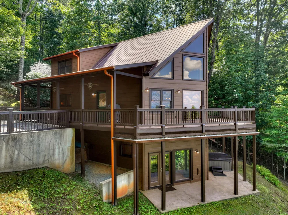 8 North Face Drive Blue Ridge, GA 30513