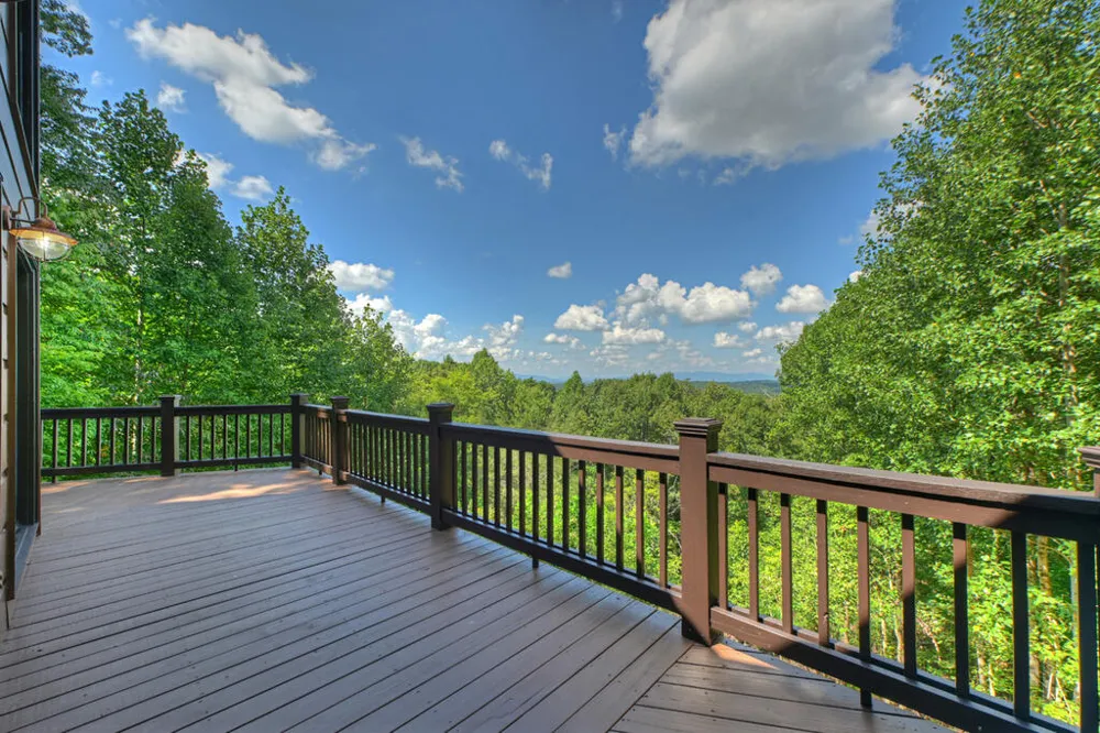 8 North Face Drive Blue Ridge, GA 30513